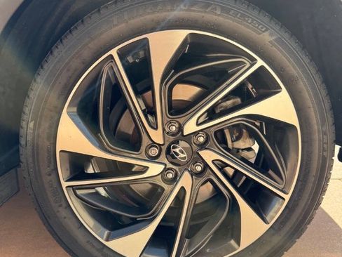 Used 2019 Hyundai Tucson Sport w/ Cargo Package AWD/4WD image 32