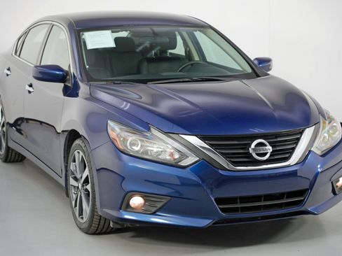 Used 2017 Nissan Altima 2.5 SR image 47