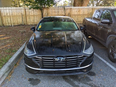 Used 2021 Hyundai Sonata SE image 2