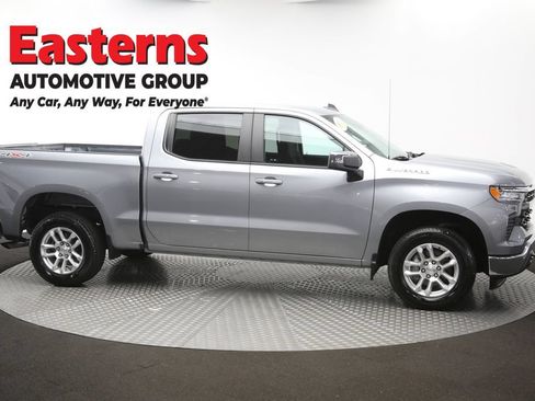 Used 2023 Chevrolet Silverado 1500 LT AWD/4WD image 48