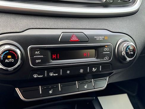 Used 2020 Kia Sorento LX w/ LX I4 Convenience Package AWD/4WD image 15