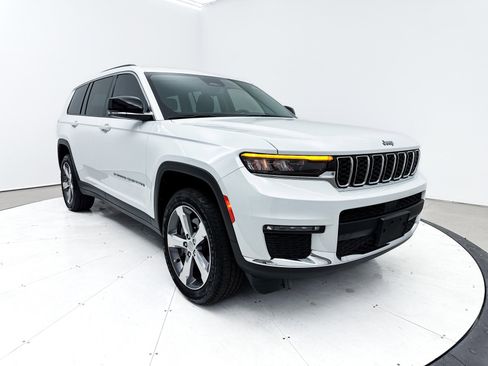 Used 2021 Jeep Grand Cherokee L Limited image 13