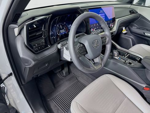Certified 2026 Lexus TX 350 AWD w/ Convenience Package image 9