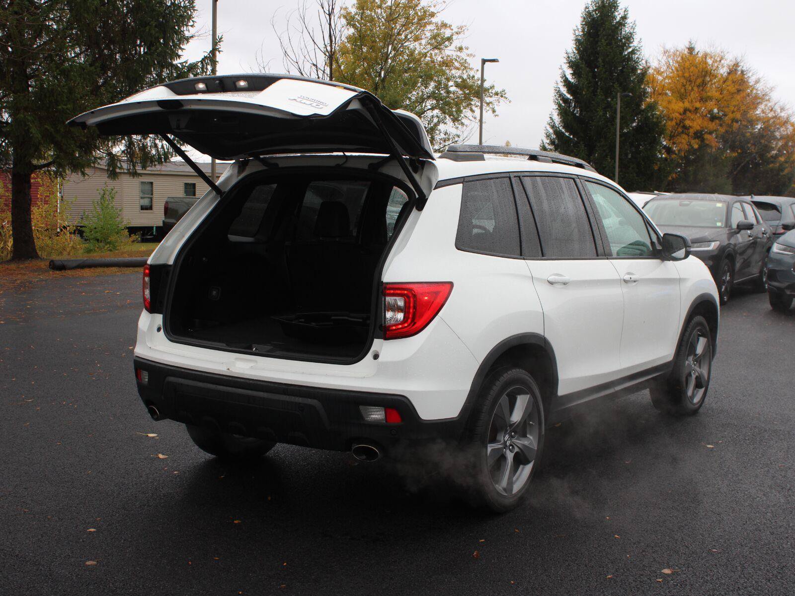 Certified 2019 Honda Passport Touring image 7