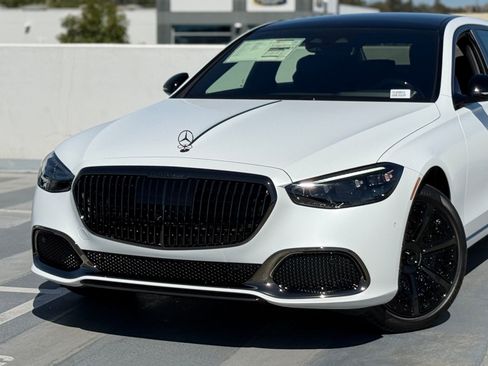 New 2026 Mercedes-Benz Maybach S 580 4MATIC image 3