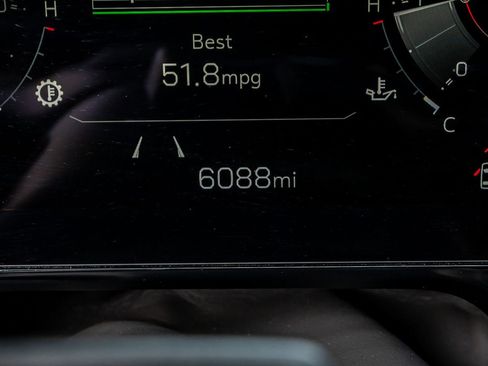Used 2025 GMC Yukon AT4 Ultimate AWD/4WD image 21