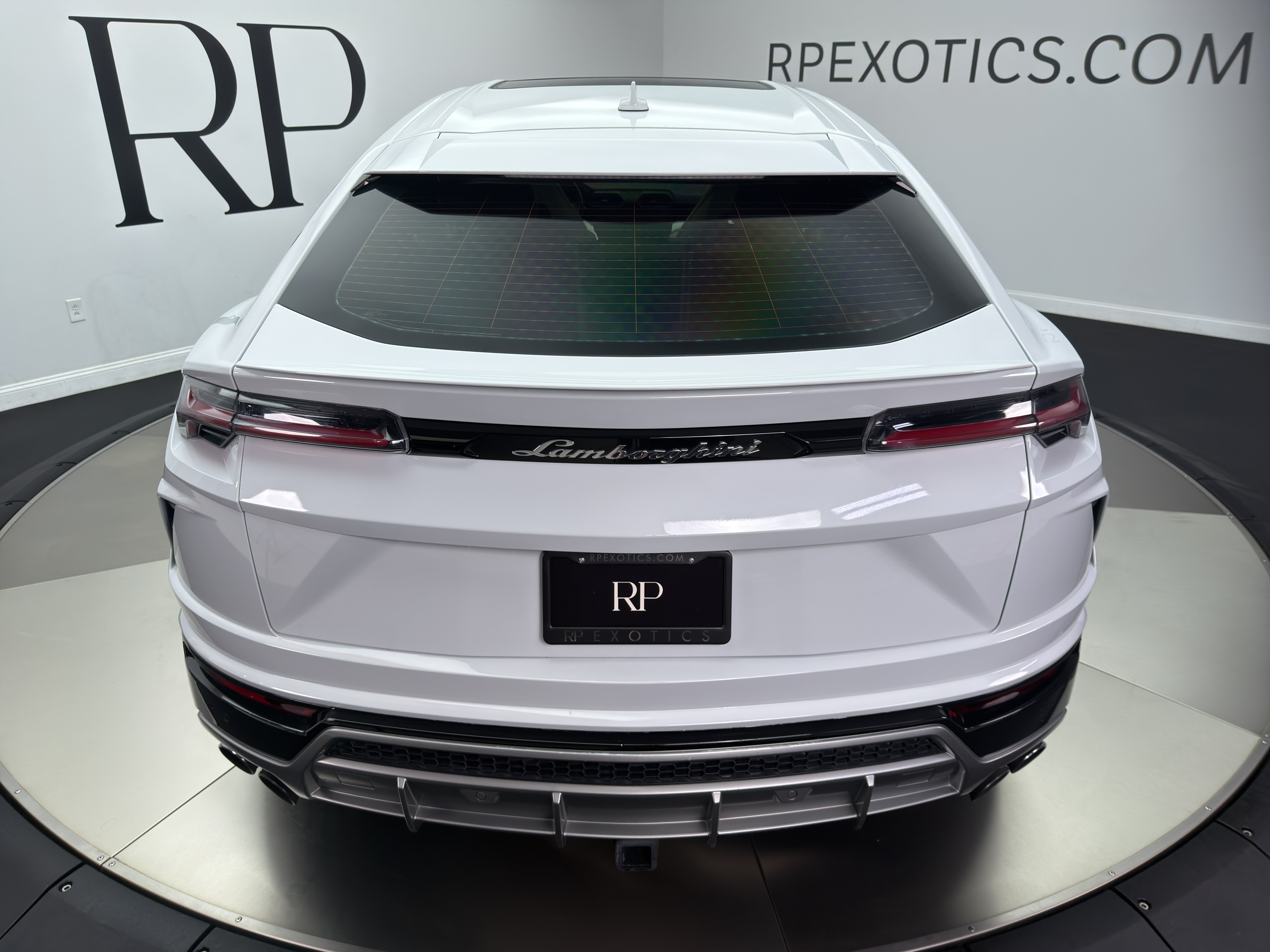 Used 2019 Lamborghini Urus AWD/4WD image 25