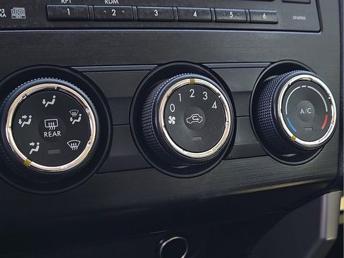 Used 2015 Subaru Forester 2.5i w/ Alloy Wheel Package image 15