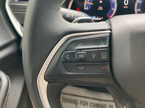 Used 2025 Jeep Grand Cherokee L Laredo RWD image 30