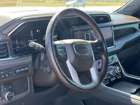 Used 2022 GMC Yukon Denali AWD/4WD image 8