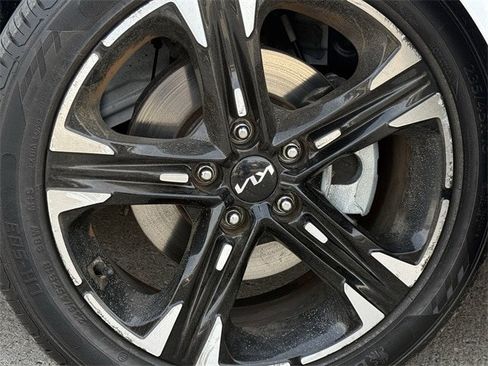 Used 2023 Kia K5 GT-Line image 10