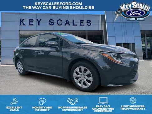 Used 2026 Toyota Corolla LE FWD image 1