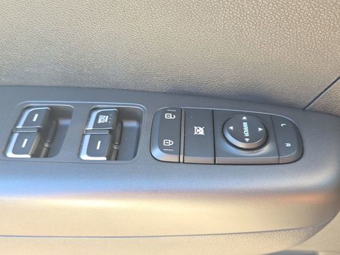 Used 2020 Kia Sportage LX FWD image 19