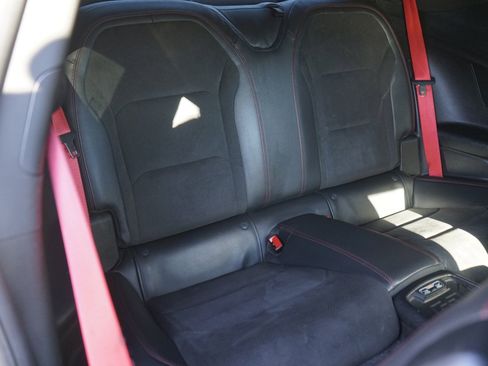 Used 2018 Chevrolet Camaro ZL1 image 19