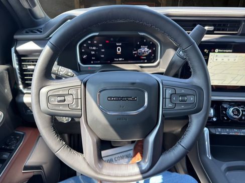 New 2026 GMC Sierra 2500 Denali Ultimate AWD/4WD image 19