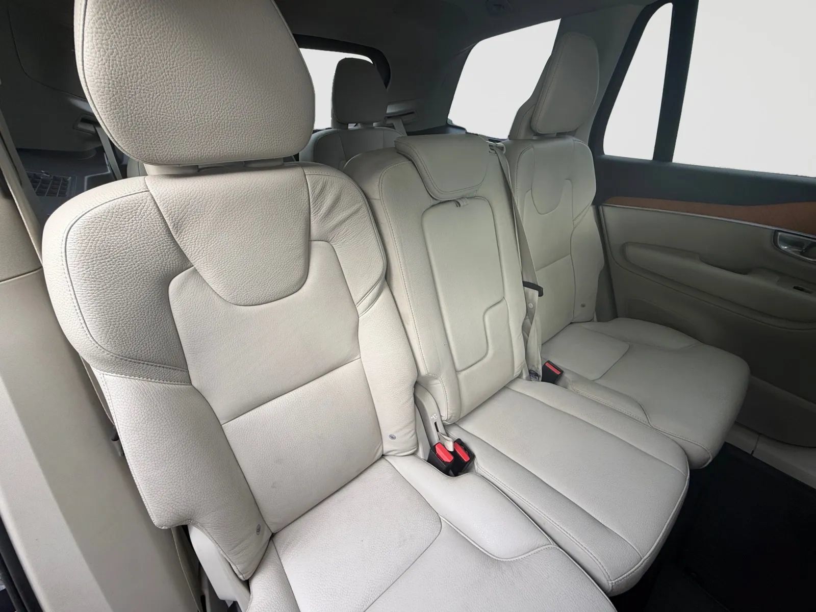 Used 2021 Volvo XC90 T6 Momentum w/ Advanced Package AWD/4WD image 19