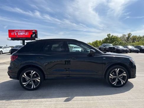 Used 2024 Audi Q3 2.0T Premium Plus w/ Premium Plus Package image 2