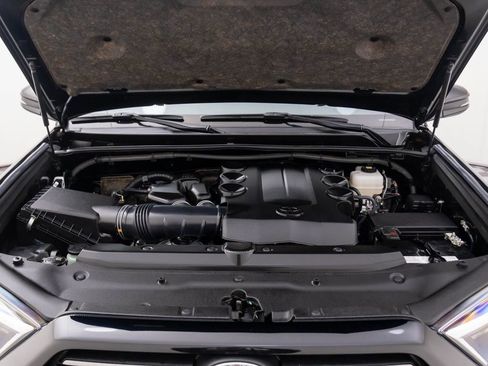 Used 2024 Toyota 4Runner TRD Off-Road Premium image 27