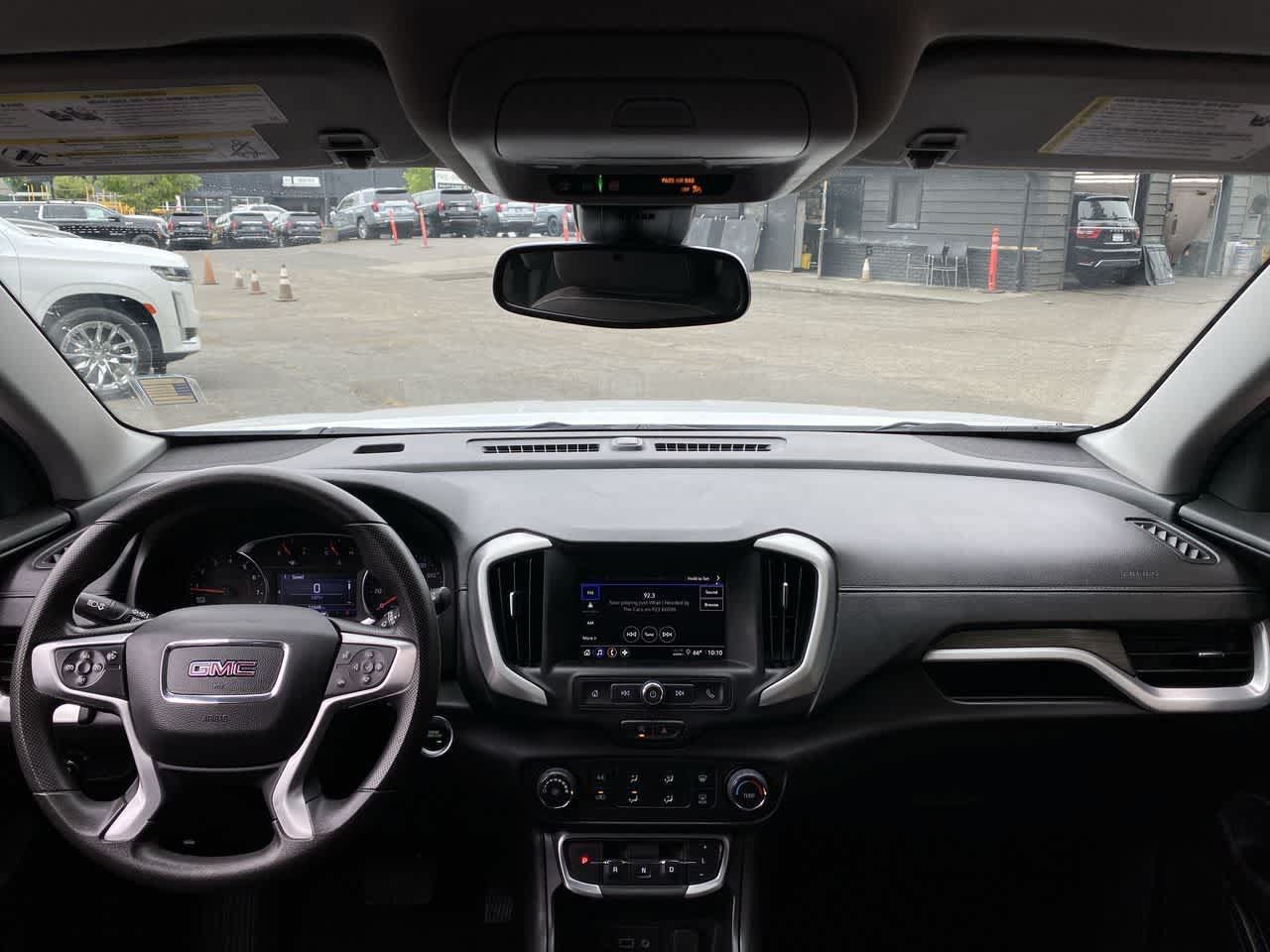 Used 2024 GMC Terrain SLE AWD/4WD image 13