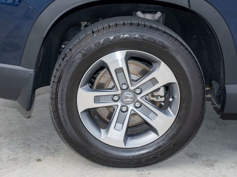 Used 2025 Honda Pilot EX-L image 45