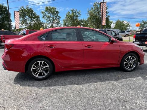Used 2023 Kia Forte LXS FWD image 10