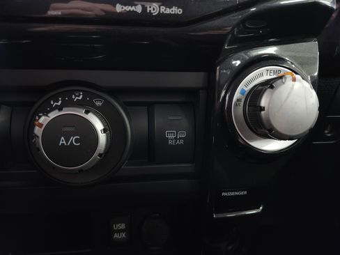 Used 2019 Toyota 4Runner TRD Off-Road image 8