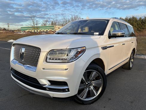 Used 2018 Lincoln Navigator Black Label w/ Cargo Package image 1