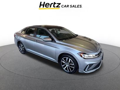 Used 2025 Volkswagen Jetta SE