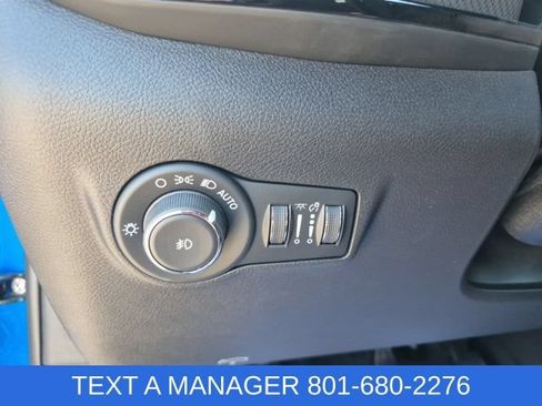 New 2026 Jeep Compass Trailhawk w/ Sun, Sound & Navigation Group AWD/4WD image 25