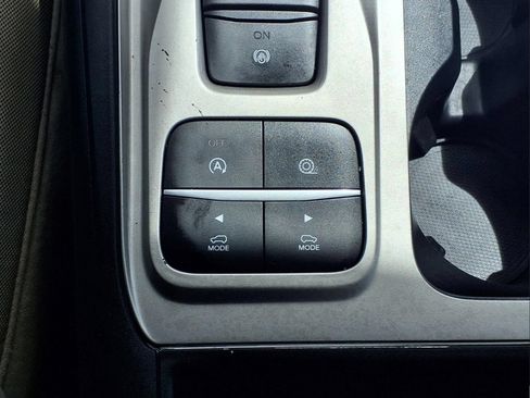 Used 2021 Ford Explorer 2WD image 24