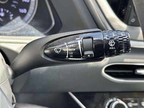 Used 2023 Hyundai Sonata SE FWD image 18