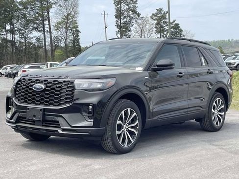New 2026 Ford Explorer ST-Line w/ Premium Package RWD image 13