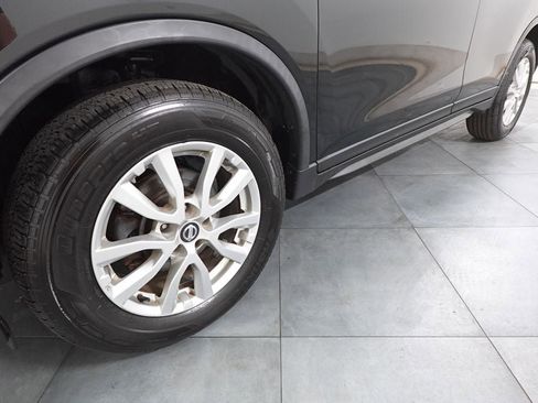 Used 2017 Nissan Rogue SV image 29