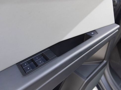 Used 2024 Tesla Cybertruck AWD Crew Cab image 15