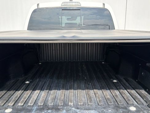 Used 2021 Toyota Tacoma SR5 RWD image 26