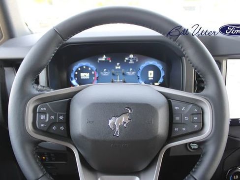 New 2025 Ford Bronco Badlands image 15