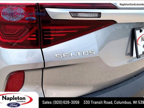 Used 2023 Kia Seltos S FWD image 9