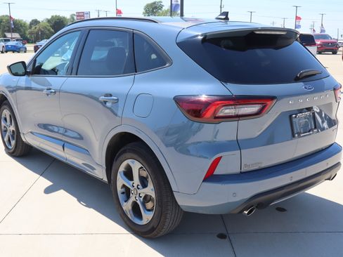 Used 2024 Ford Escape ST-Line w/ Tech Pack #1 AWD/4WD image 8