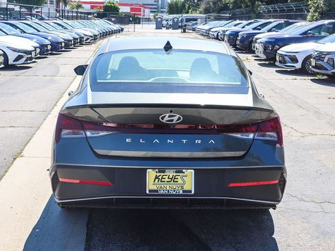 Certified 2026 Hyundai Elantra Sport FWD image 6