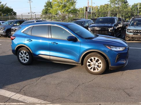 Used 2023 Ford Escape Active w/ Tech Pack #2 FWD image 14