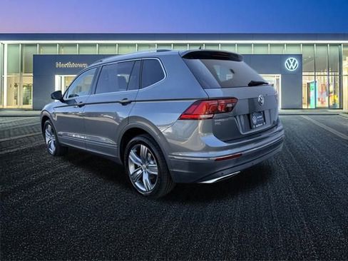 Certified 2020 Volkswagen Tiguan SEL image 6