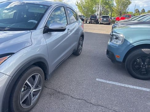 Used 2022 Honda HR-V EX image 4