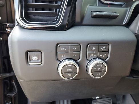 New 2026 GMC Sierra 1500 AT4 w/ AT4 Premium Package AWD/4WD image 31