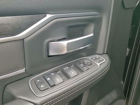 Used 2024 RAM 2500 Big Horn w/ Night Edition image 25