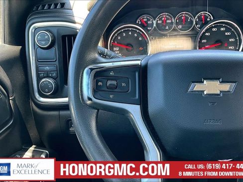 Used 2019 Chevrolet Silverado 1500 LT RWD image 12
