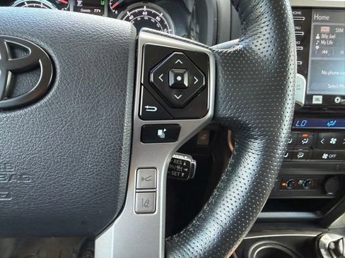 Used 2023 Toyota 4Runner Limited AWD/4WD image 30