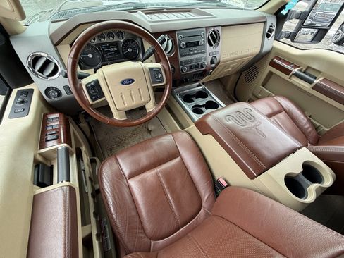 Used 2012 Ford F250 King Ranch w/ King Ranch w/Chrome Pkg image 18