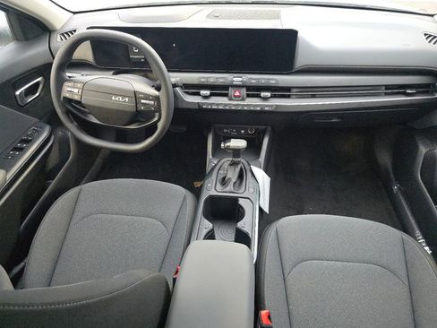 New 2025 Kia K4 LX image 19