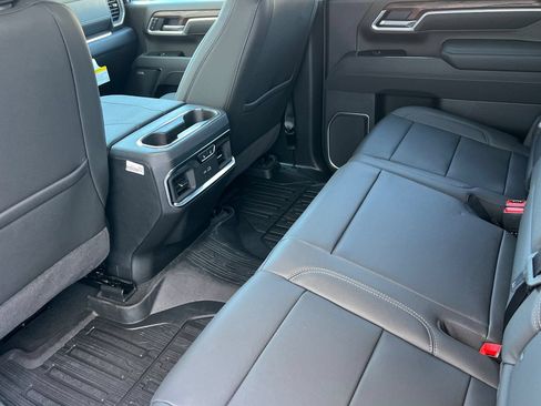 New 2026 GMC Sierra 2500 SLT w/ SLT Premium Package AWD/4WD image 9