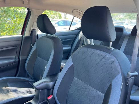 Used 2025 Nissan Versa SV image 32